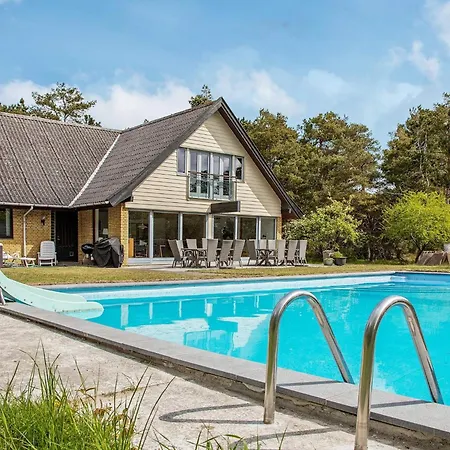 14 Person In Sjaellands Odde Hébergement de vacances Tjørneholm