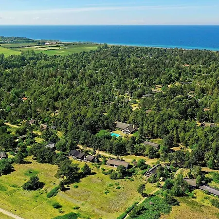 14 Person In Sjaellands Odde *