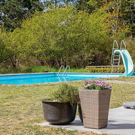 14 Person In Sjaellands Odde * Tjørneholm